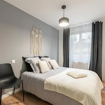 Amja Saint-Roch: Spacious Family Apartment with Parking Montpellier Exterior photo